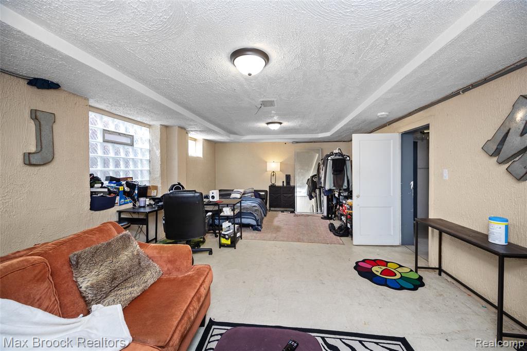 20096 Shrewsbury Road, Detroit, MI 48221 — Photo 47