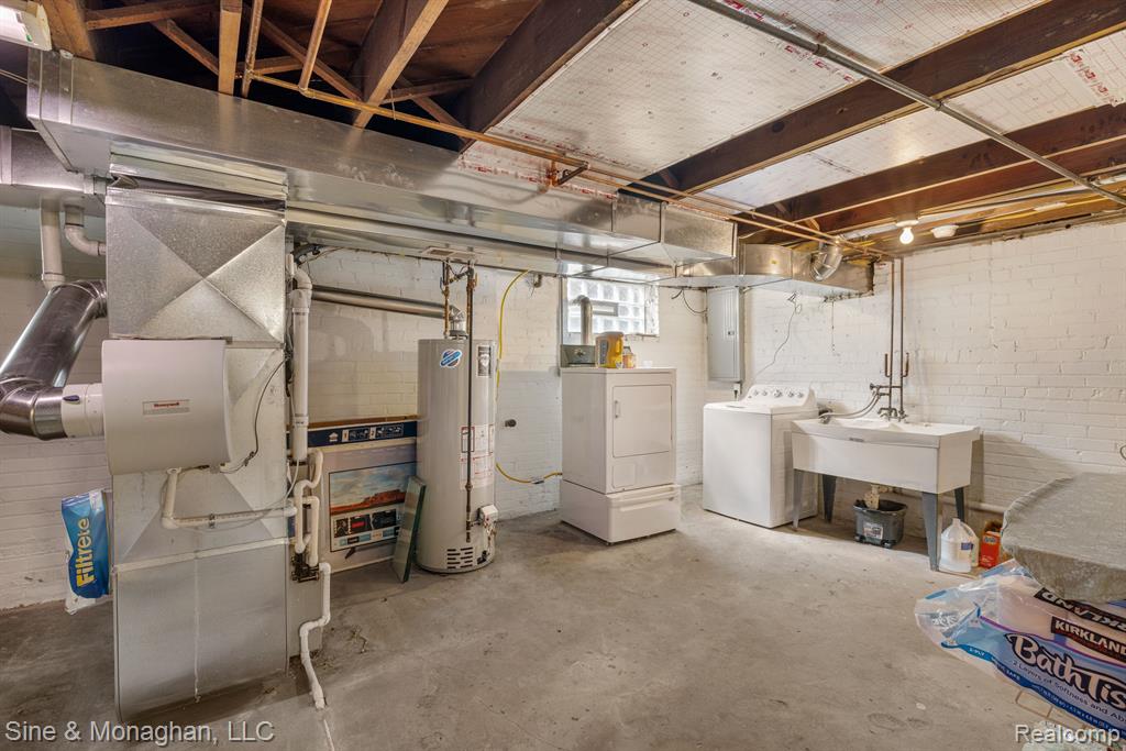 797 WASHINGTON Road, Grosse Pointe, MI 48230 — Photo 40