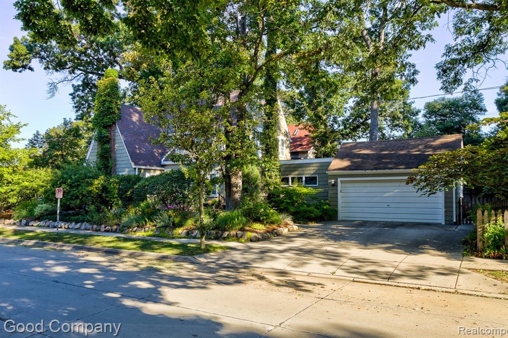 19 Oakdale Boulevard, Pleasant Ridge, MI — Photo 65