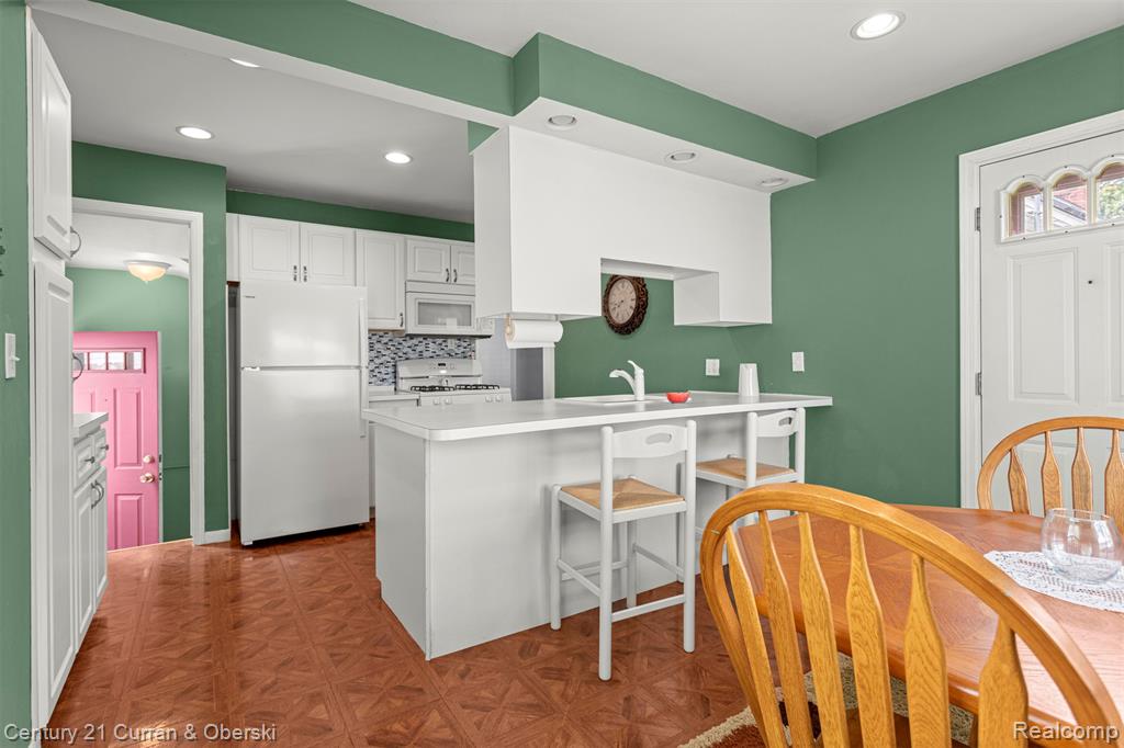 919 Whitcomb Avenue, Royal Oak, MI 48073 — Photo 11