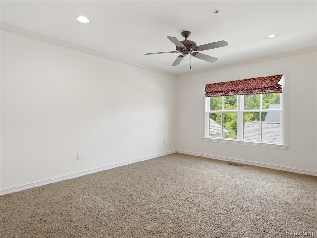 3875 Andover Avenue, Auburn Hills, MI 48326 — Photo 17