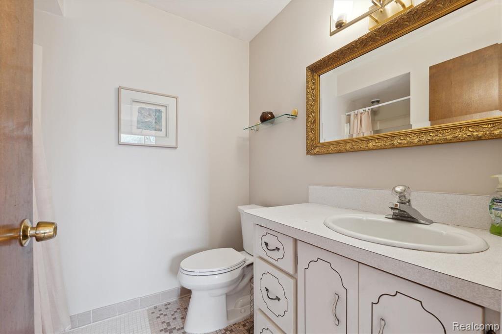 4113 TELEGRAPH Road, D-126, Bloomfield Hills, MI 48302 — Photo 15