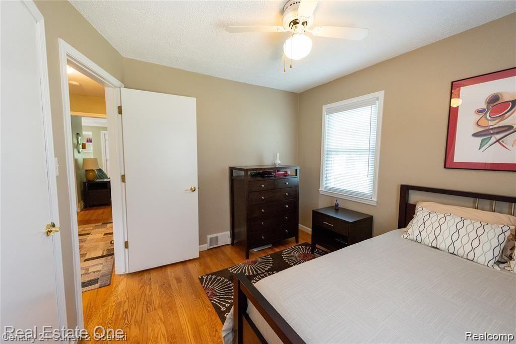 710 N VERMONT Avenue, Royal Oak, MI 48067 — Photo 16