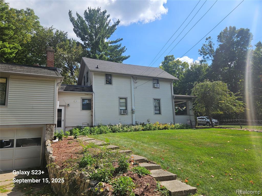 624 Hickory Street, Fenton, MI 48430 — Photo 4