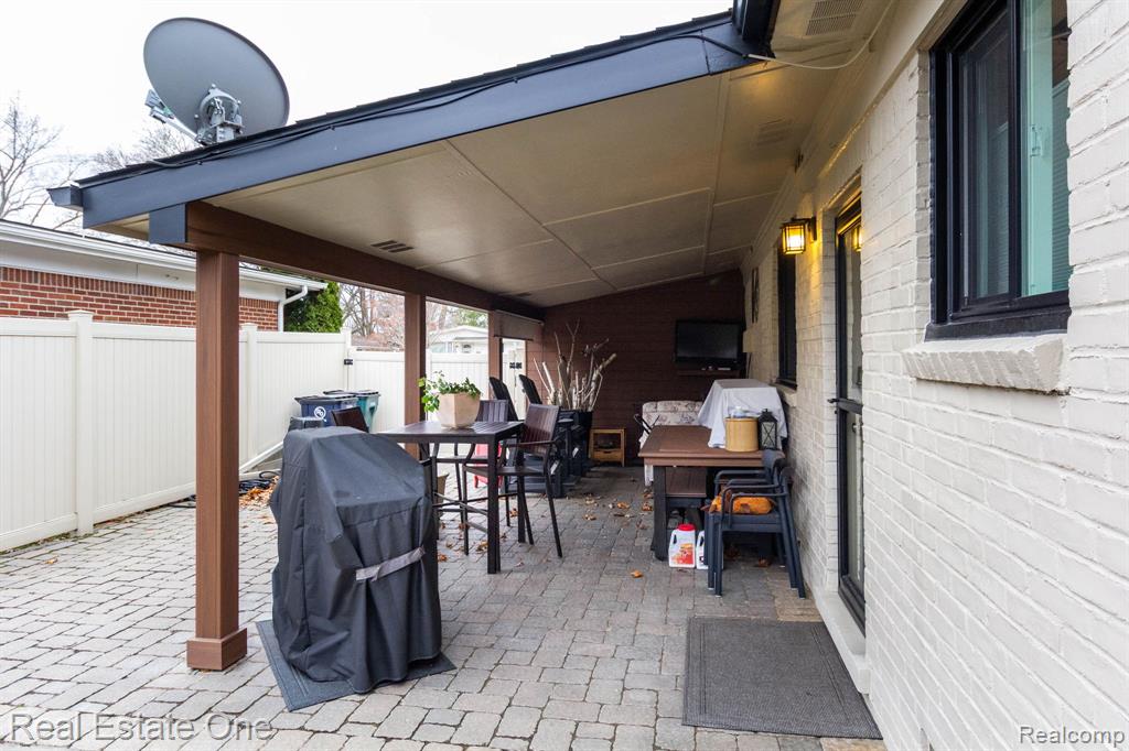 4106 Edgeland Avenue, Royal Oak, MI 48073 — Photo 35
