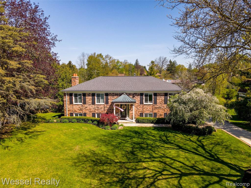 117 Coachlamp Road, Rochester, MI 48306 — Photo 2