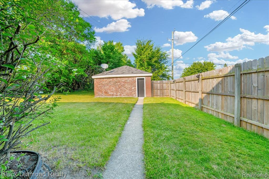 5500 Harvard Road, Detroit, MI 48224 — Photo 55