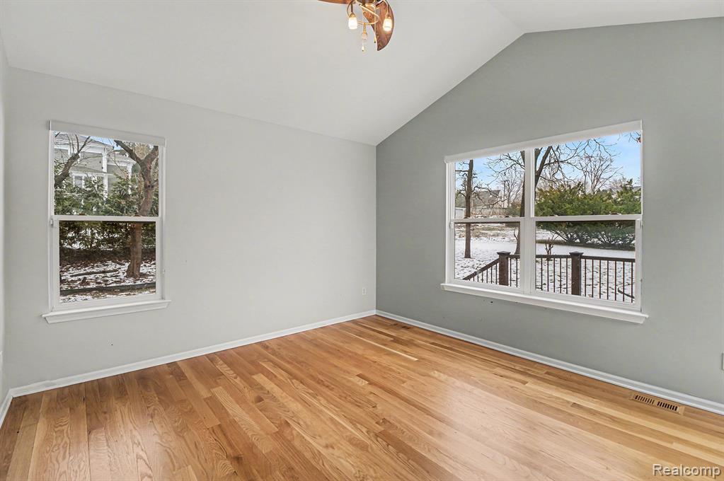 761 Milford Glen Court, Milford, MI 48381 — Photo 10