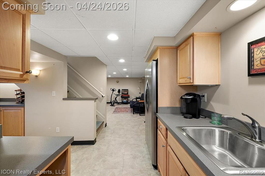 32347 Farmersville Road, Farmington, MI 48334 — Photo 56