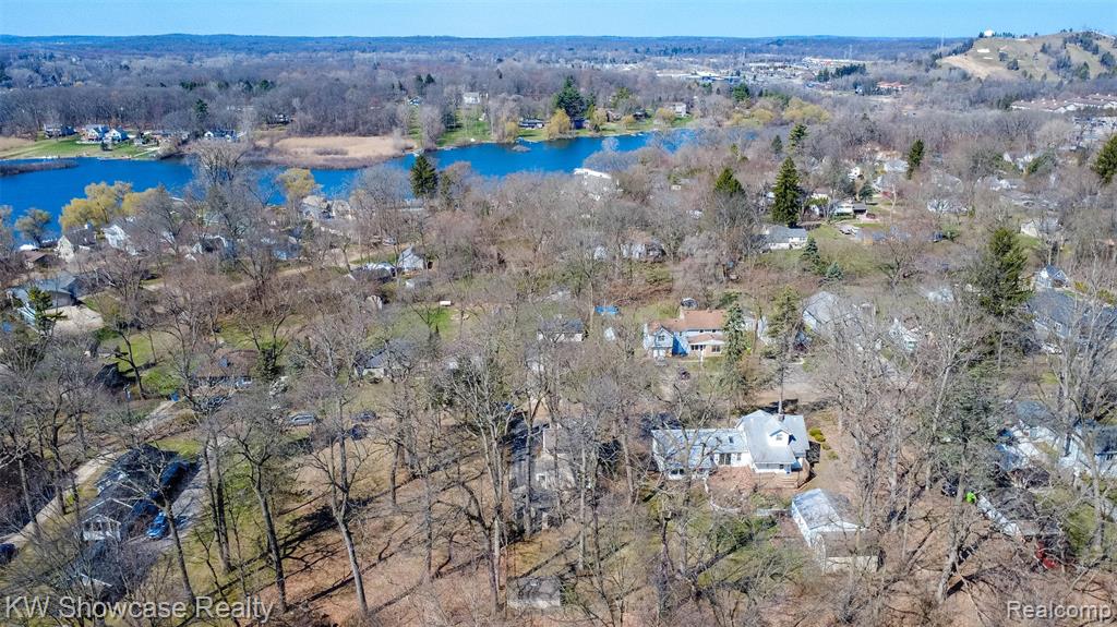 580 Elkinford Drive, White Lake, MI 48383 — Photo 71
