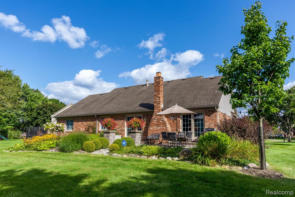 900 DREW Drive, Troy, MI 48098 — Photo 42