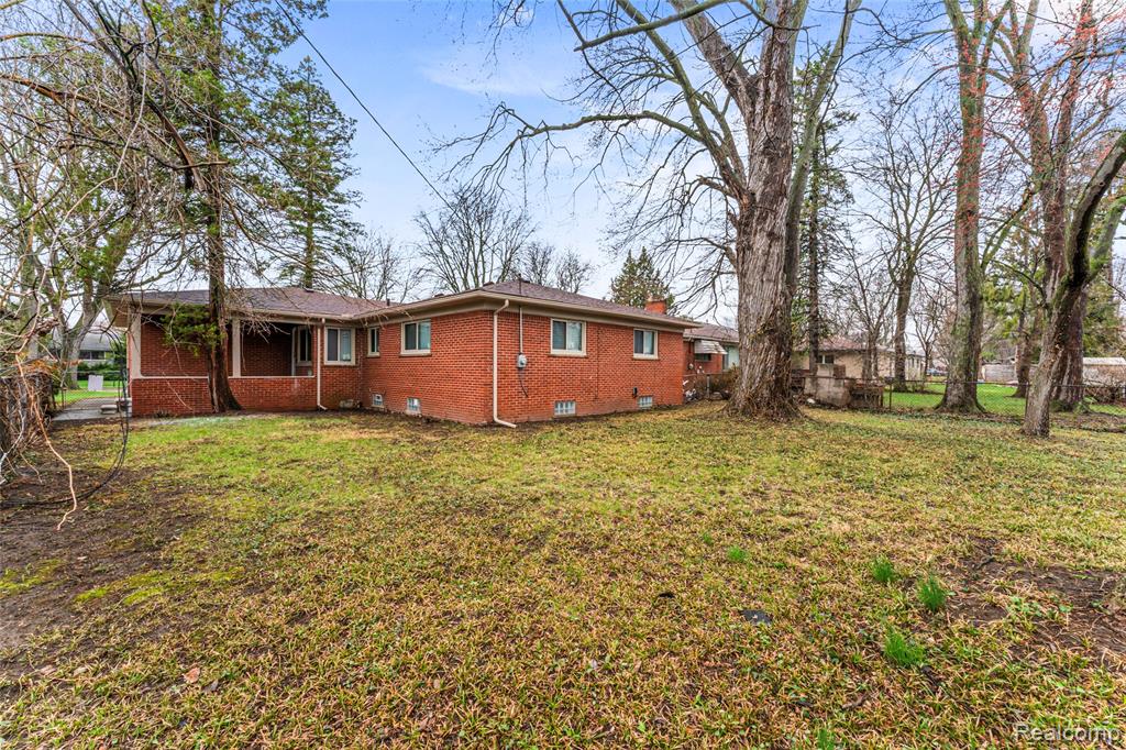 19300 Greydale Avenue, Detroit, MI 48219 — Photo 4