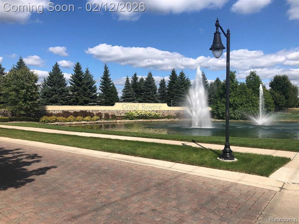 9431 Pine Valley Drive, Grand Blanc, MI, 48439