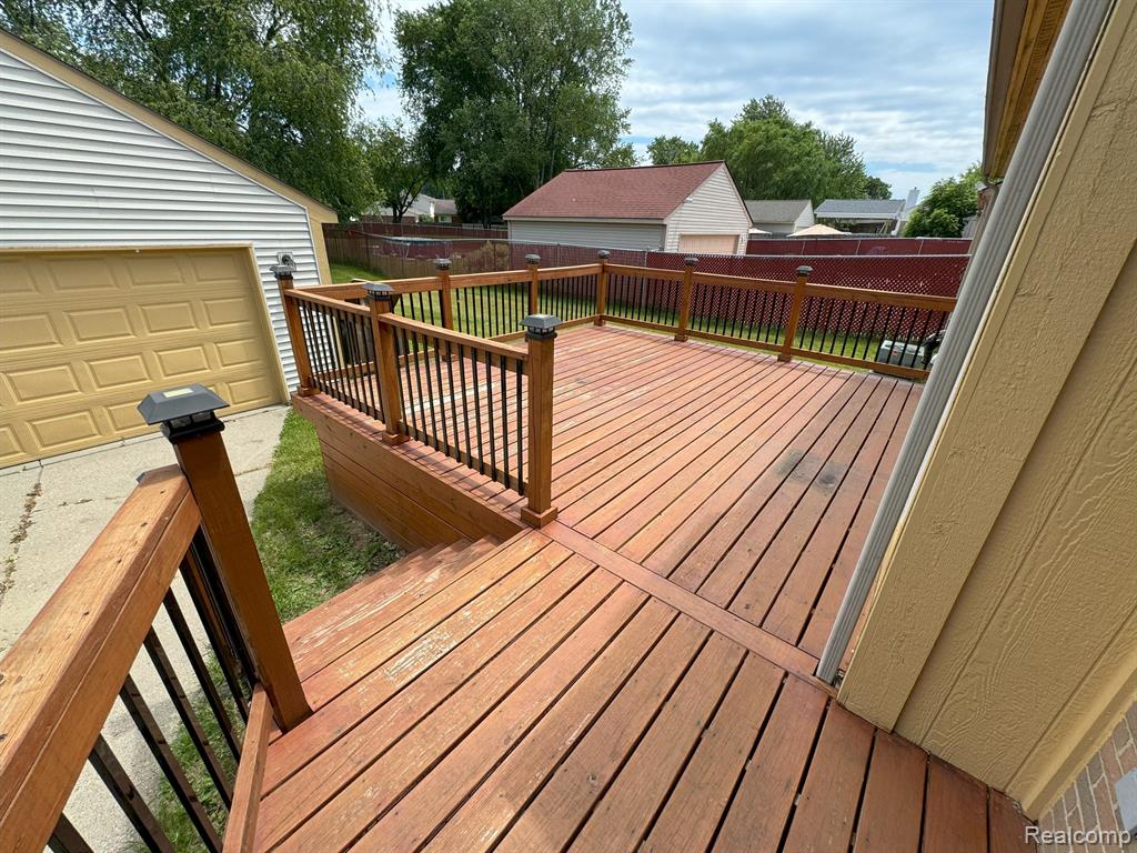 490 MOONLIGHT Drive, Pontiac, MI 48340 — Photo 6