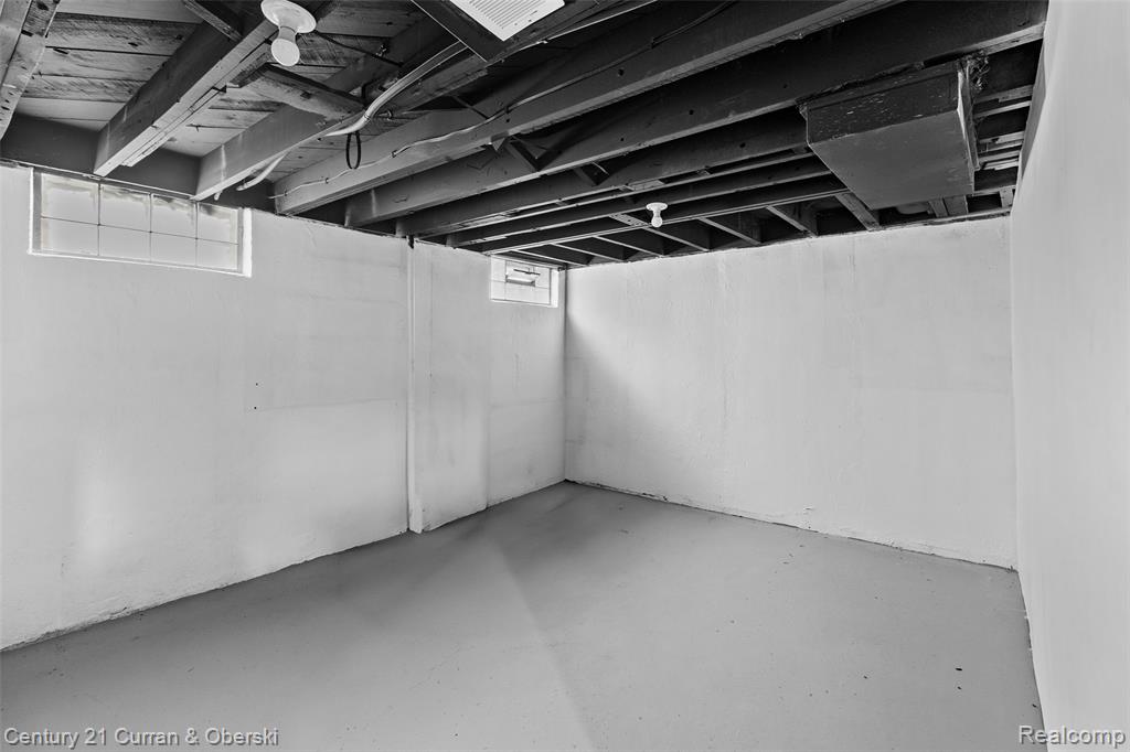 8855 Rosemont Avenue, Detroit, MI 48228 — Photo 20