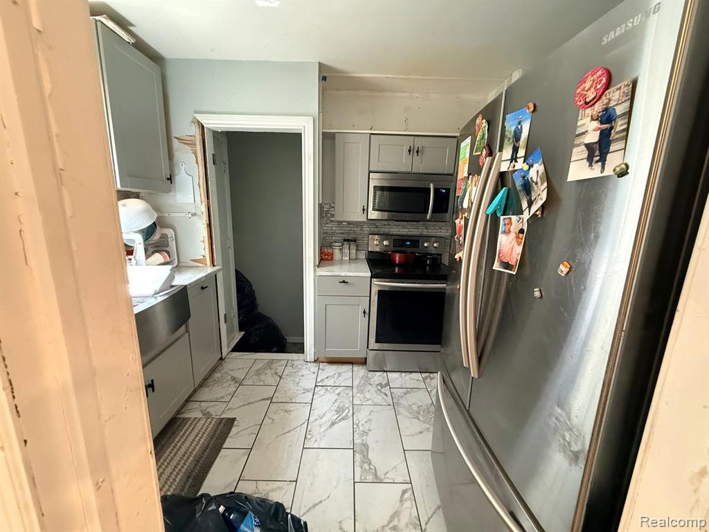 6215 Radnor Street, Detroit, MI 48224 — Photo 8
