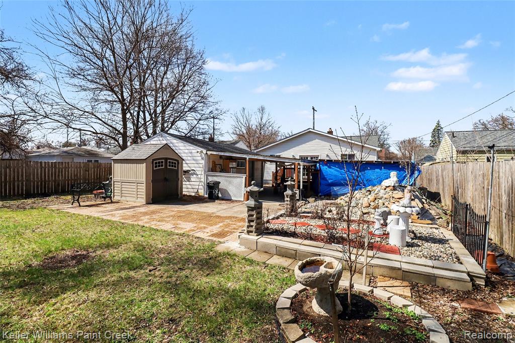 23070 Rosewood Street, Oak Park, MI 48237 — Photo 31