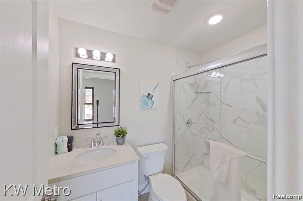 695 Livernois Street, Ferndale, MI 48220 — Photo 6