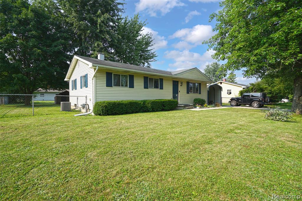 1761 Carriage Lane, Lapeer, MI 48446 — Photo 2
