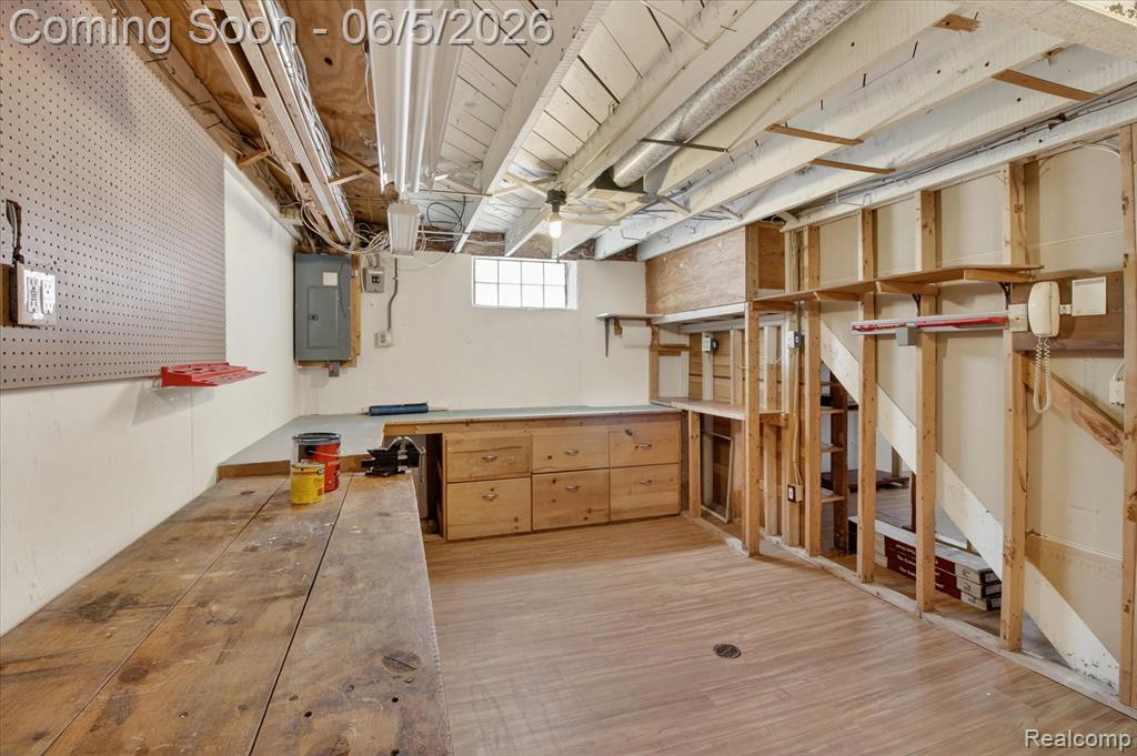 9825 Becker Avenue, Allen Park, MI 48101 — Photo 36