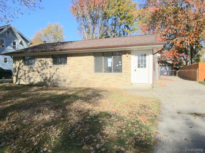 24681 Saint Paul Boulevard, Harrison Township, MI — front exterior