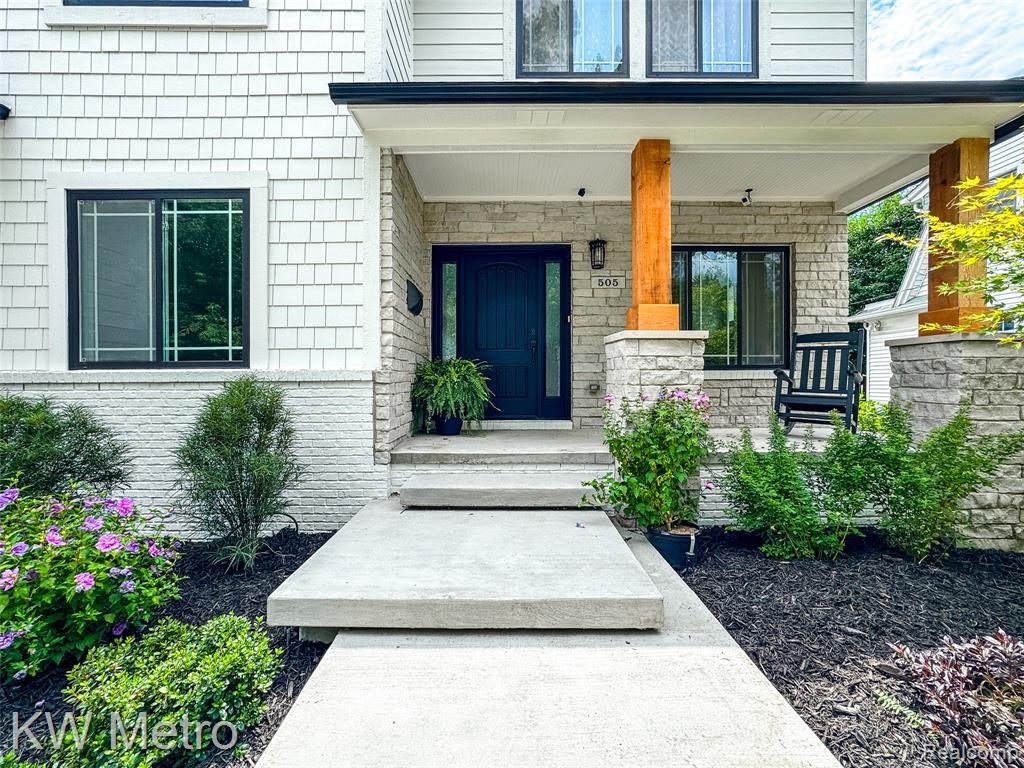 505 W Hudson Avenue, Royal Oak, MI 48067 — Photo 2