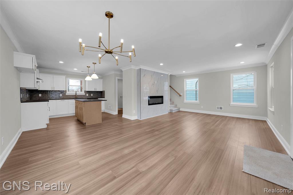 718 Devillen Avenue, Royal Oak, MI 48073 — Photo 15
