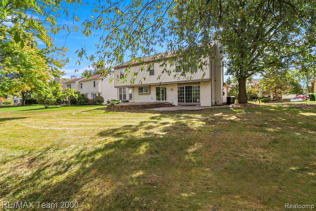 45225 Yorkshire Drive, Novi, MI — Photo 51