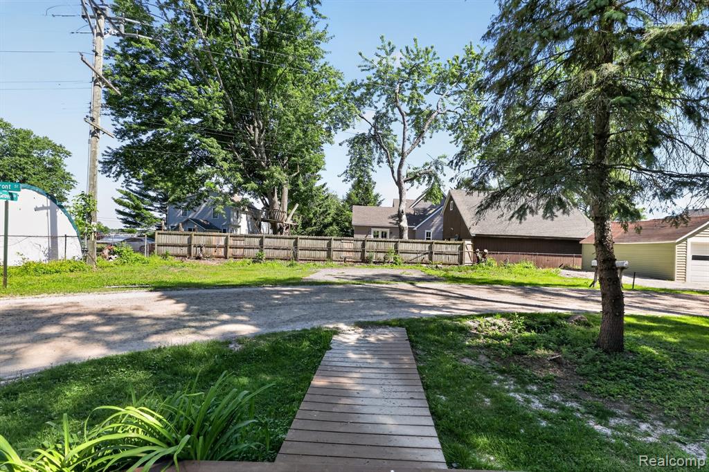 128 Front Drive, Whitmore Lake, MI 48189 — Photo 5