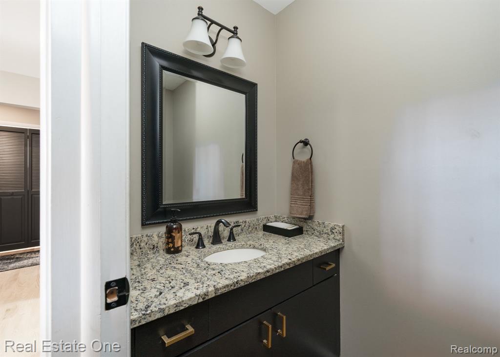 6464 Deer Ridge Drive, Clarkston, MI 48348 — Photo 23