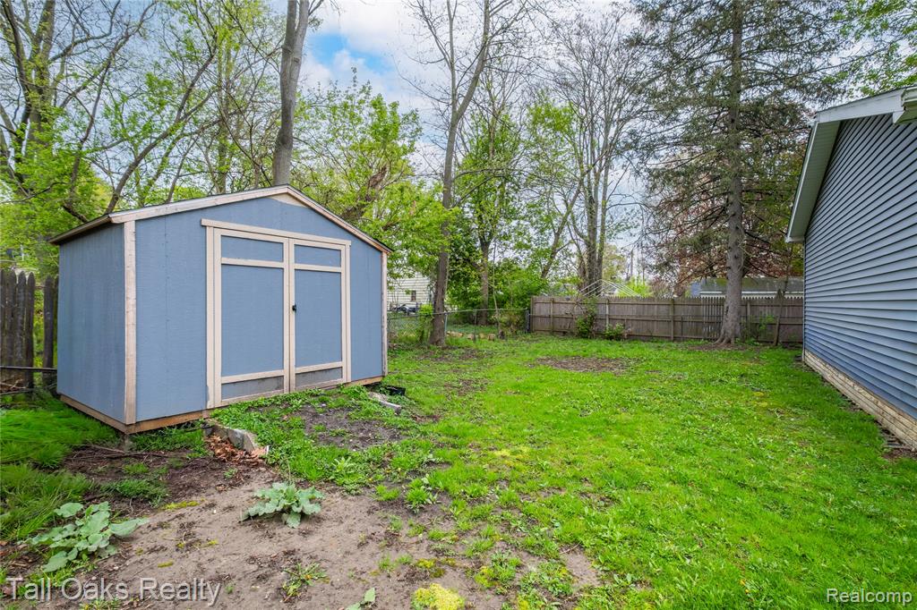 2616 Maryland Avenue, Flint, MI 48506 — Photo 6