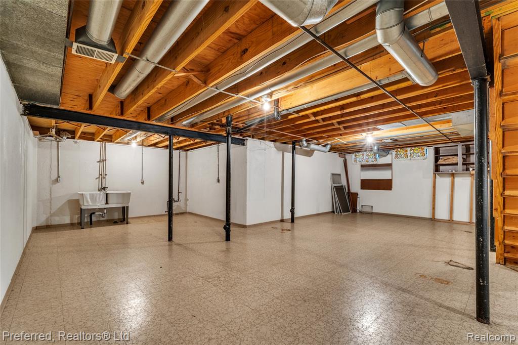 46323 Gainsborough Drive, Canton, MI 48187 — Photo 51