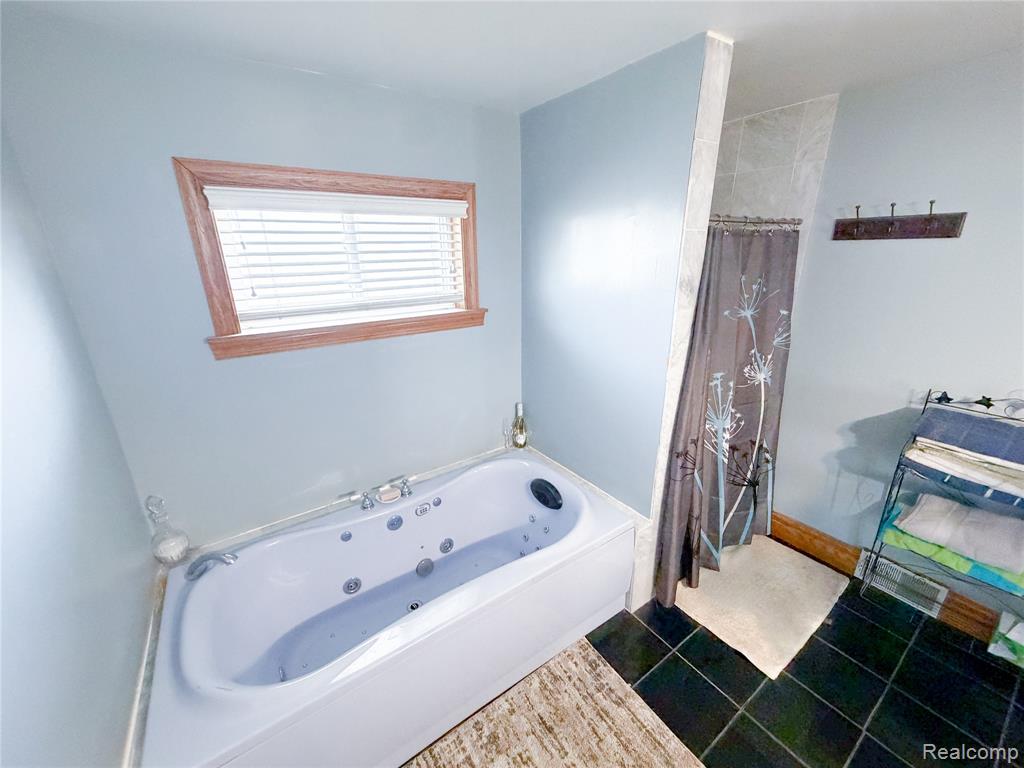 703 Saint John Street, Wyandotte, MI 48192 — Photo 34