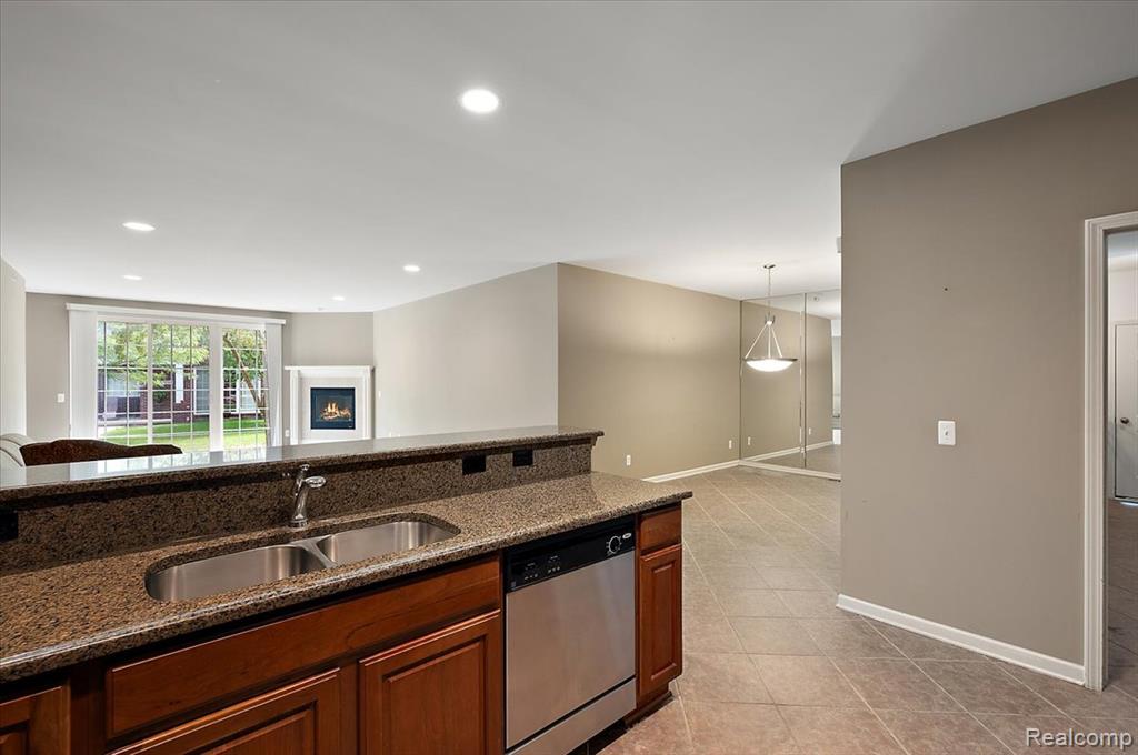 6713 Boulder Pointe Drive, Washington, MI — Photo 16