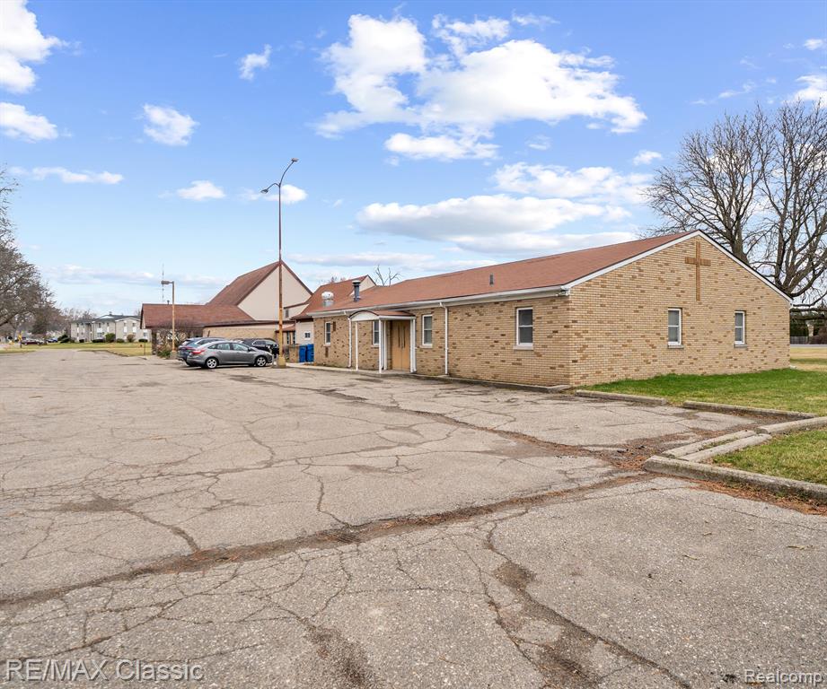 26701 JOY Road, Dearborn Heights, MI 48127 — Photo 6