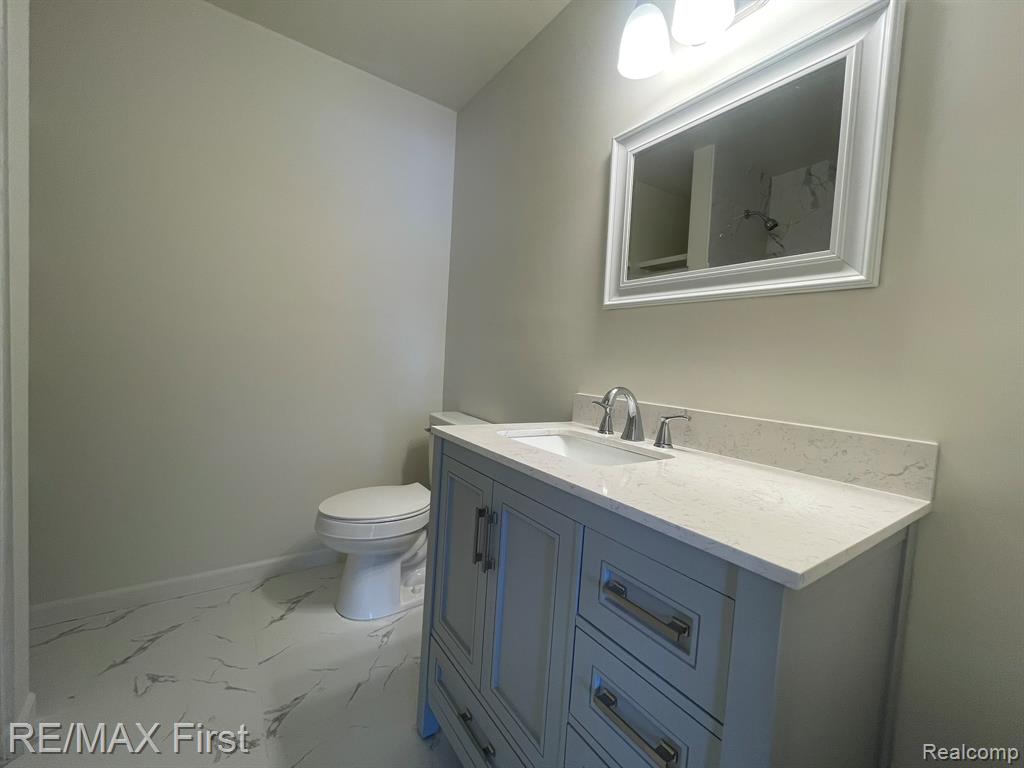 9943 Grayfield, Redford, MI 48239 — Photo 7