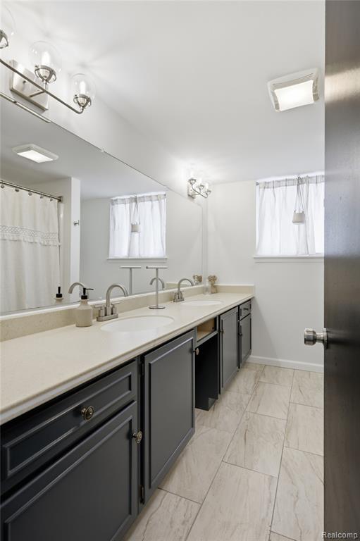 5518 Kimberly Drive, Grand Blanc, MI 48439 — Photo 20