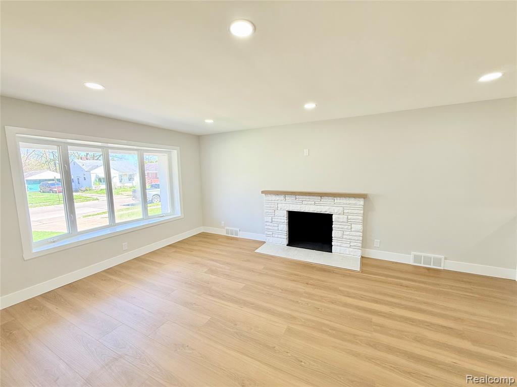 21805 Pleasant Avenue, Eastpointe, MI 48021 — Photo 10