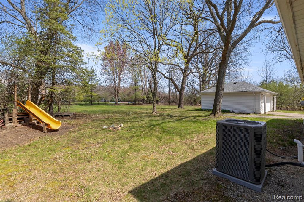 46910 CHERRY HILL Road, Canton, MI 48187 — Photo 39