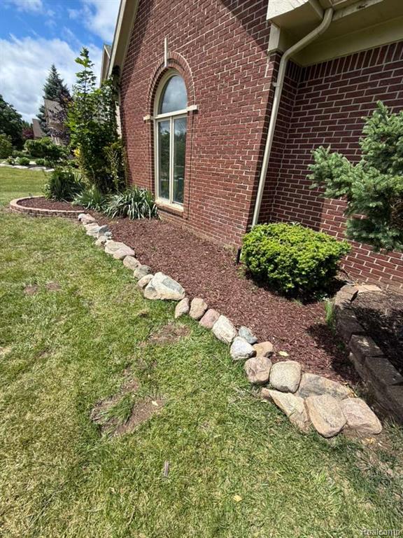 7782 Watford Drive, West Bloomfield, MI — Photo 29