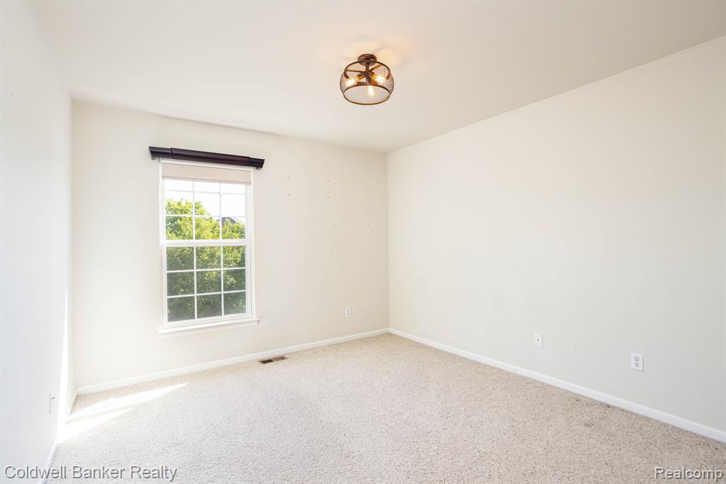 50154 BLACK HORSE Lane SW, Canton, MI 48188 — Photo 22