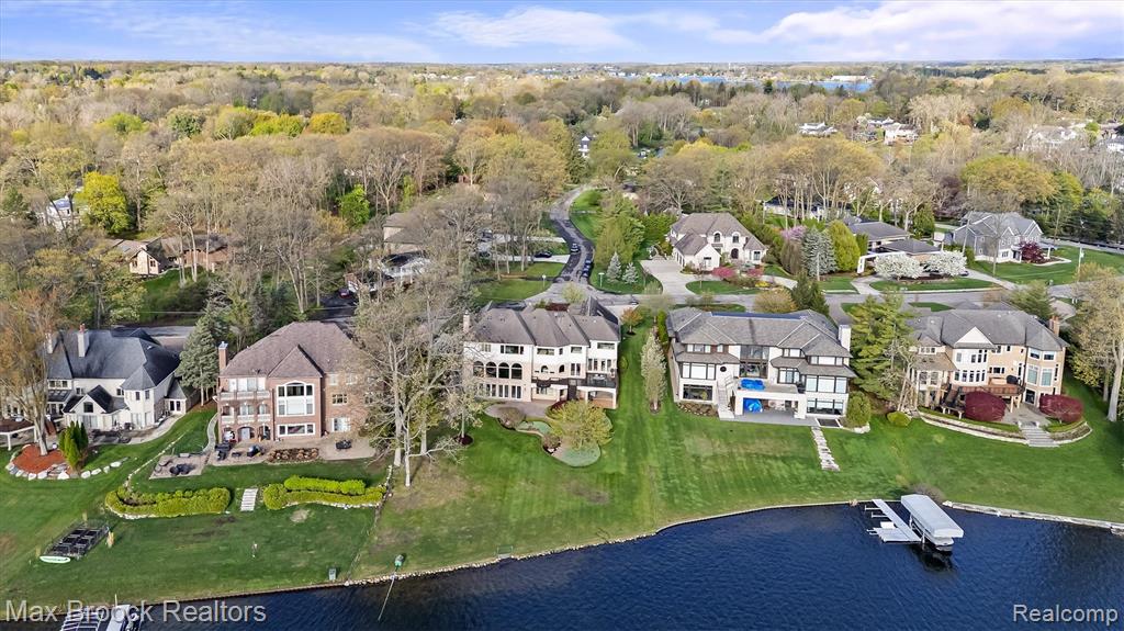 1832 Long Lake Shore Drive, Bloomfield Hills, MI 48302 — Photo 74