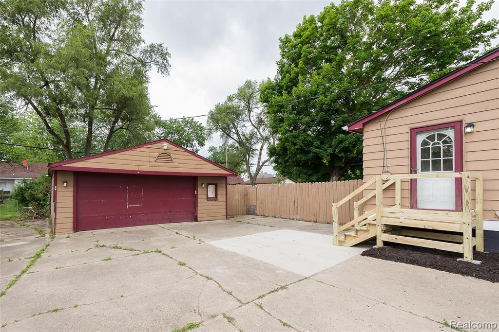 658 Kansas Avenue, Ypsilanti, MI 48198 — Photo 15