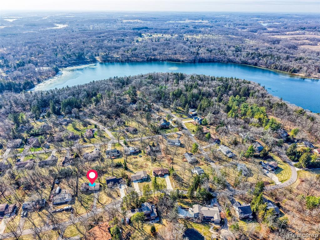 1243 Blue Heron Drive, Highland, MI — Photo 3