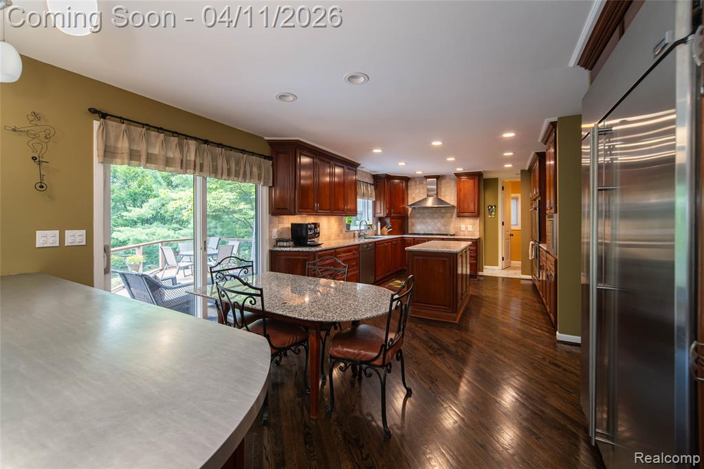4683 Maura Lane, West Bloomfield, MI 48323 — Photo 16
