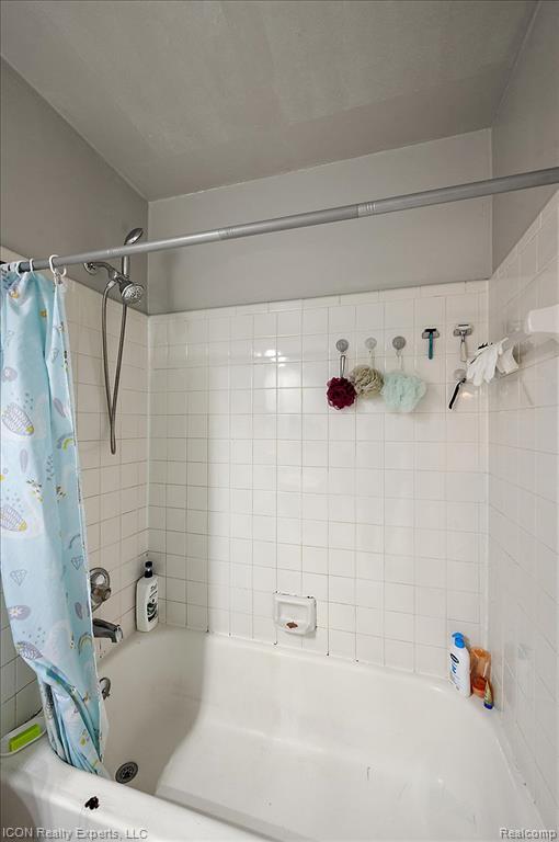 44831 Huntington Drive, Novi, MI — Photo 32