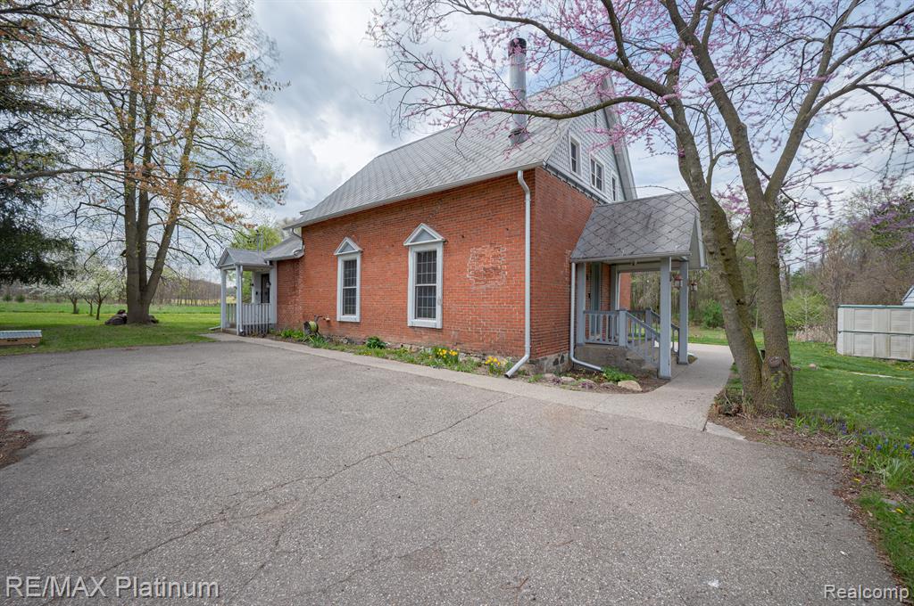 4015 BENNETT LAKE Road, Fenton, MI 48430 — Photo 7