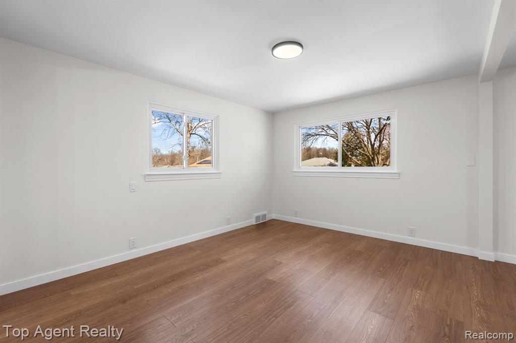 23701 Marlow Street, Oak Park, MI 48237 — Photo 23