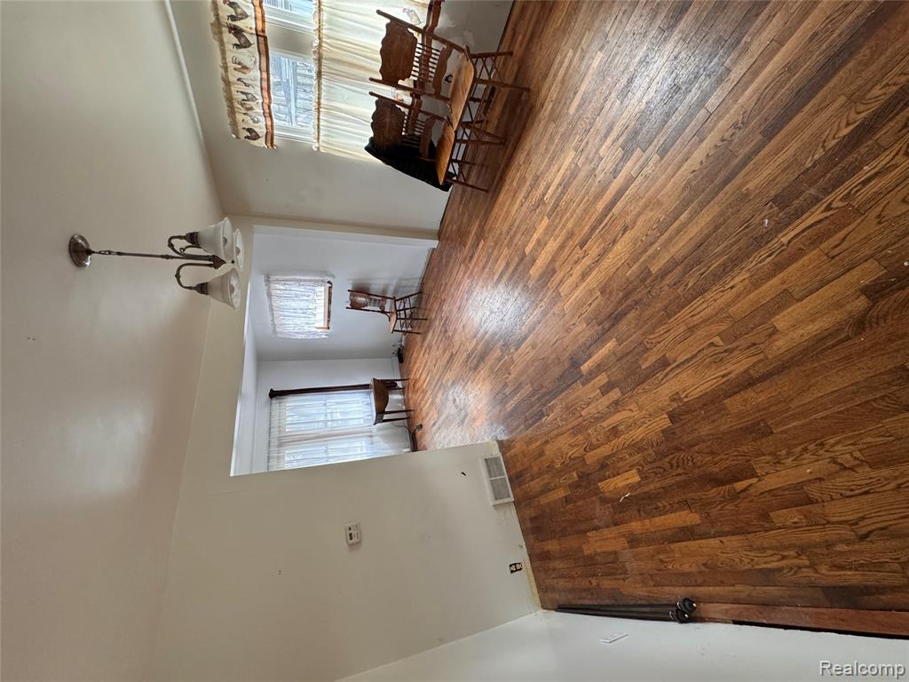 5032 Brady Street, Swartz Creek, MI 48473 — Photo 7