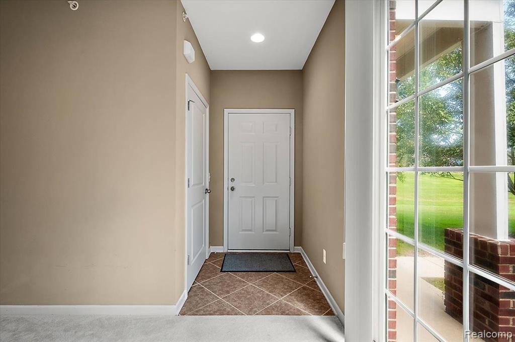 6713 Boulder Pointe Drive, Washington, MI — Photo 5